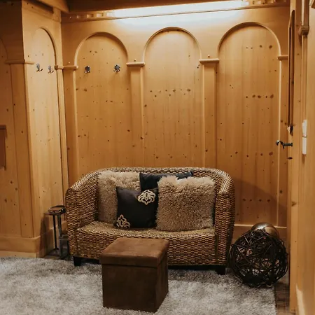 Conrad Guest house *